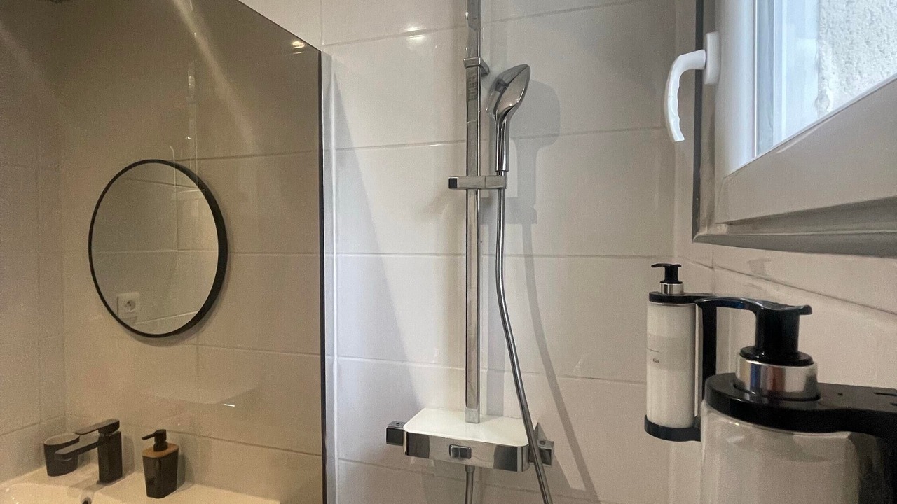 Photo of Bathroom in Melun
