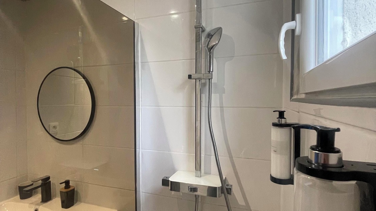 Photo of Bathroom in Melun