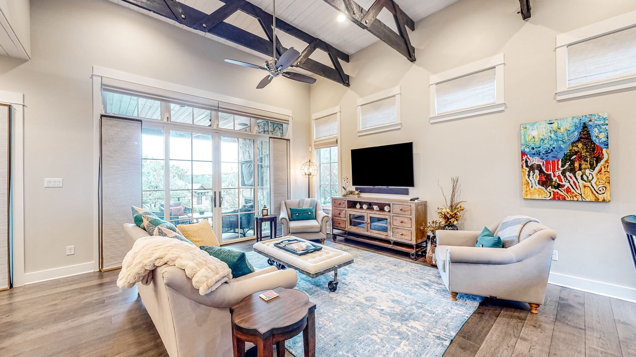 Photo of Livingroom in Spicewood