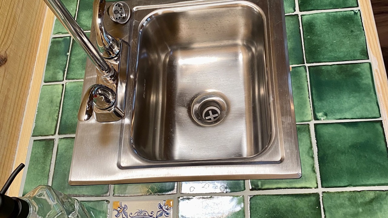 Photo of Kitchen in Lacy-Lakeview