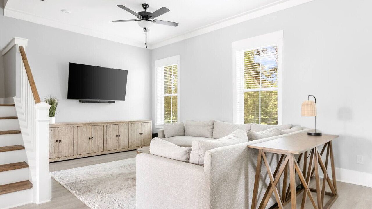 Photo of Livingroom in Mount Pleasant