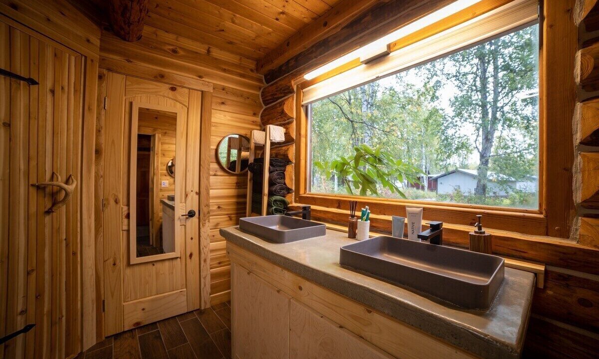 Photo of Bathroom in Talkeetna