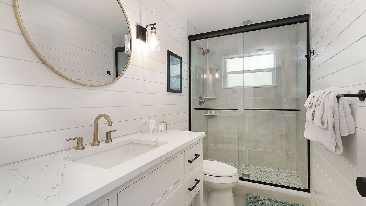 Photo of Bathroom in Key Colony Beach
