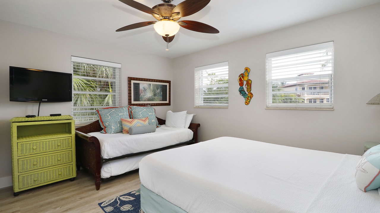 Photo of Bedroom in Key Colony Beach