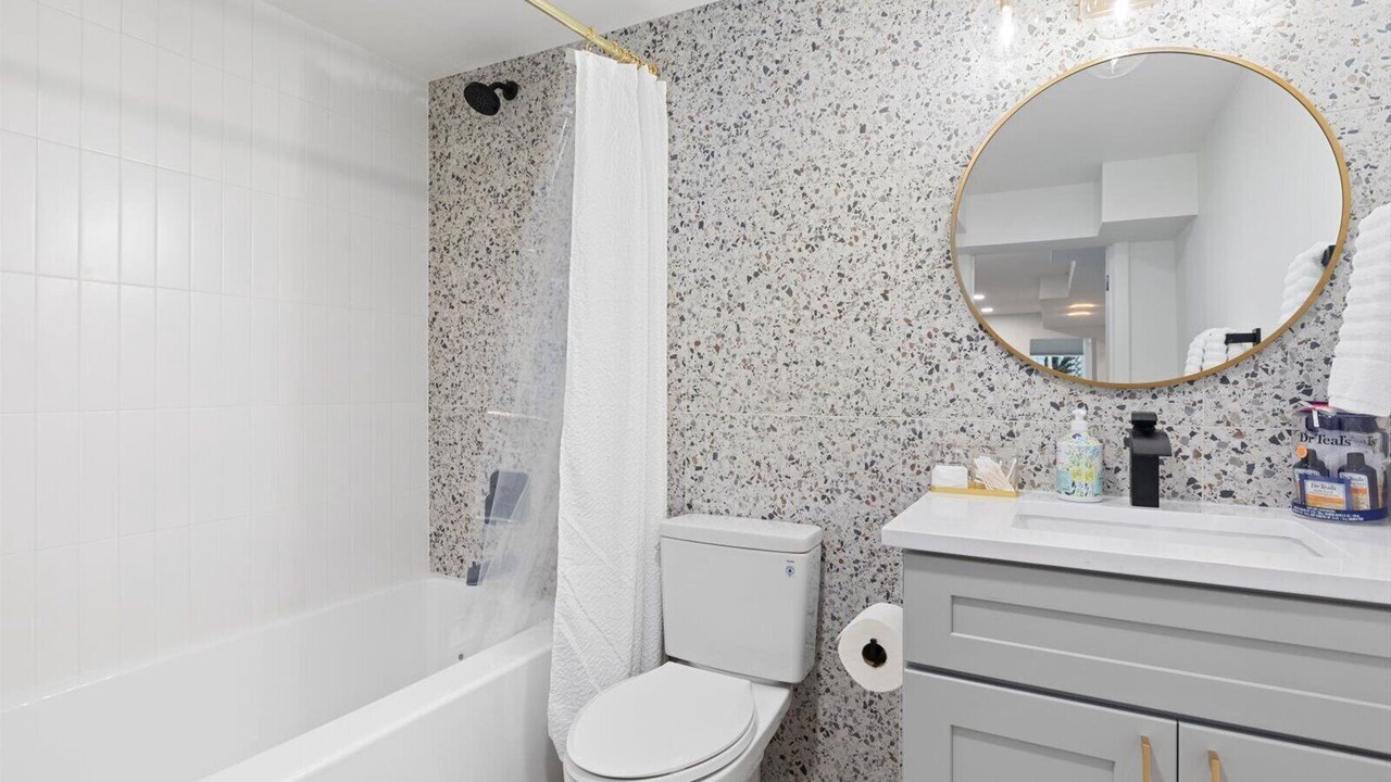 Photo of Bathroom in Shoreline