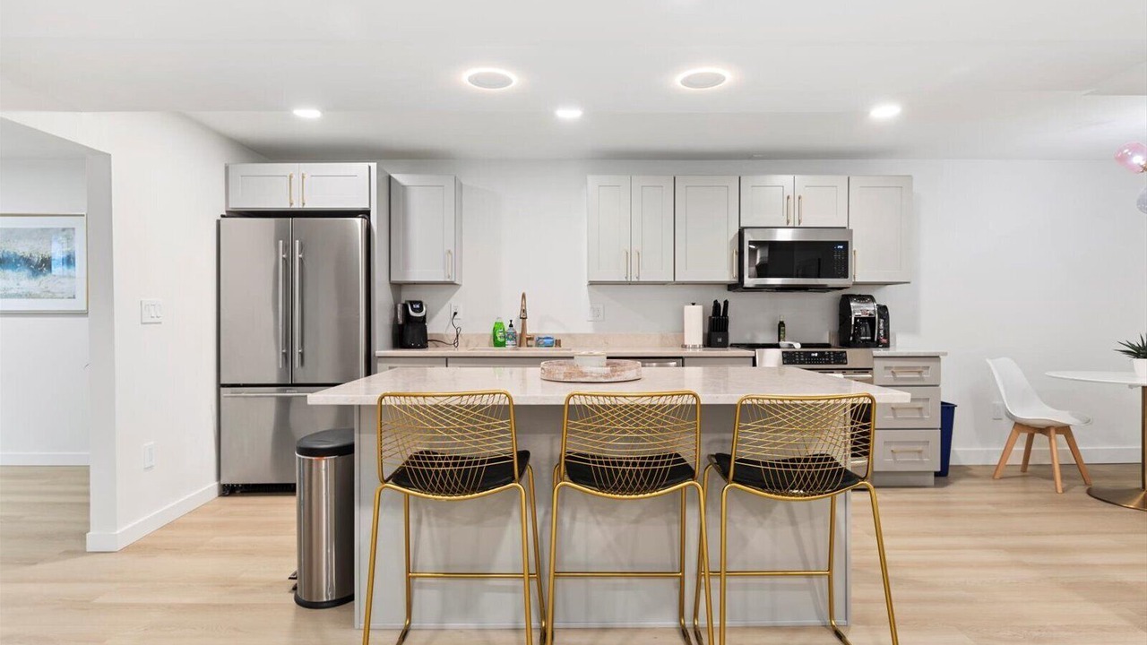 Photo of Kitchen in Shoreline