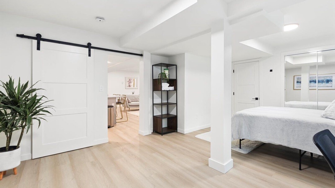 Photo of Bedroom in Shoreline