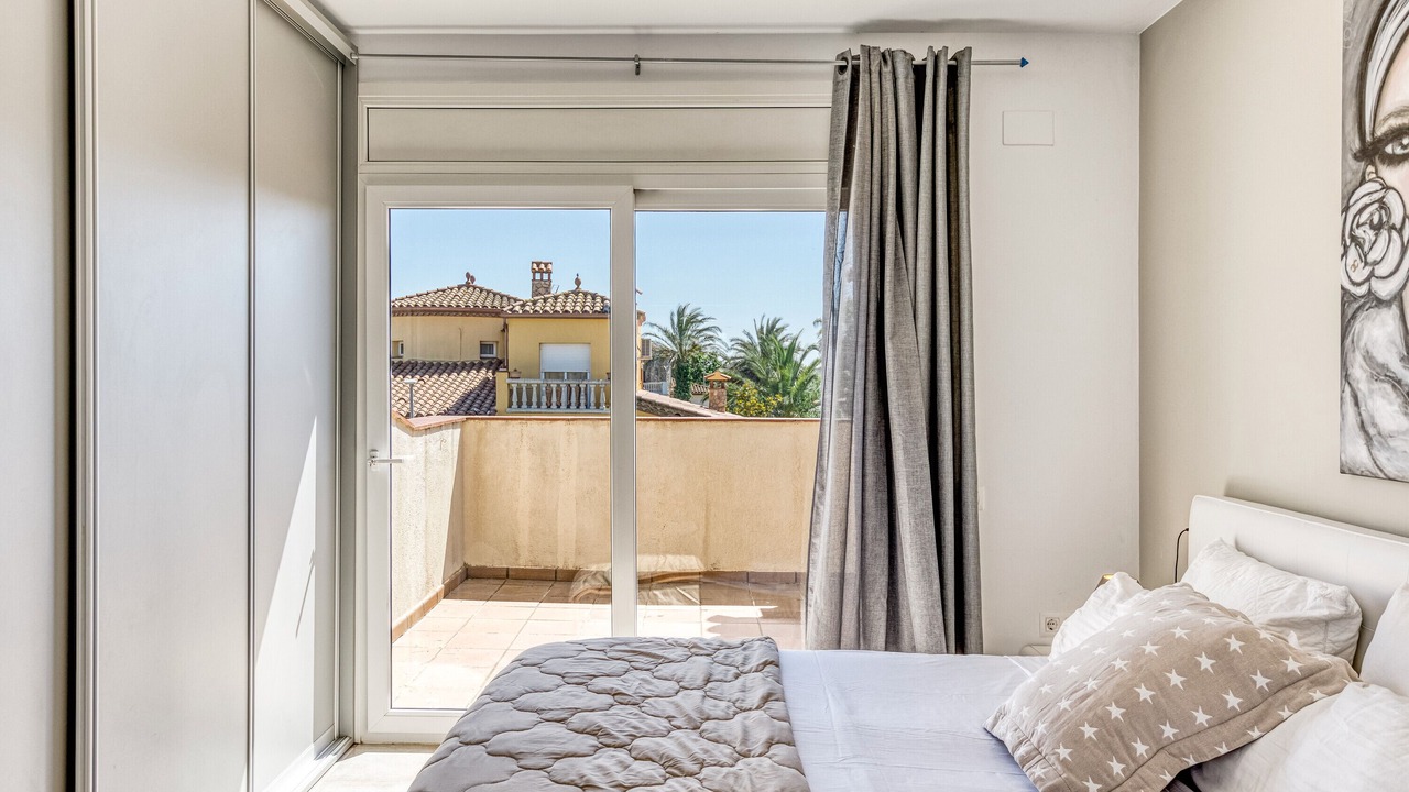 Photo of Bedroom in Torroella de Fluvia