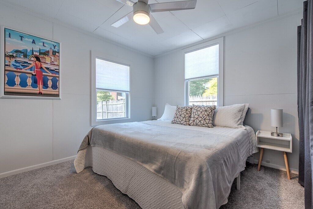Photo of Bedroom in Saunderstown
