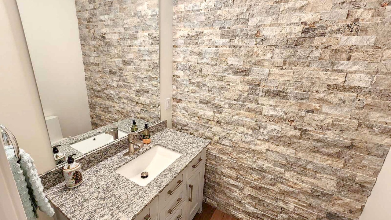 Photo of Bathroom in The Gate