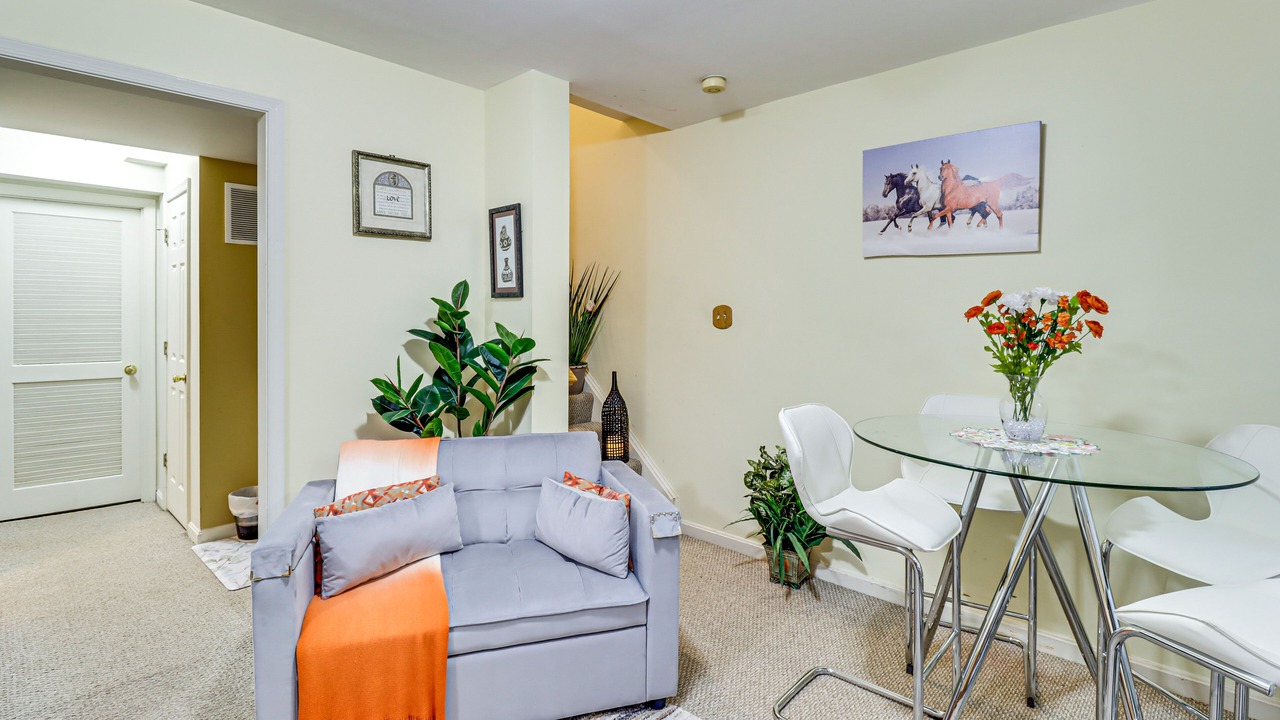Photo of Livingroom in Centreville