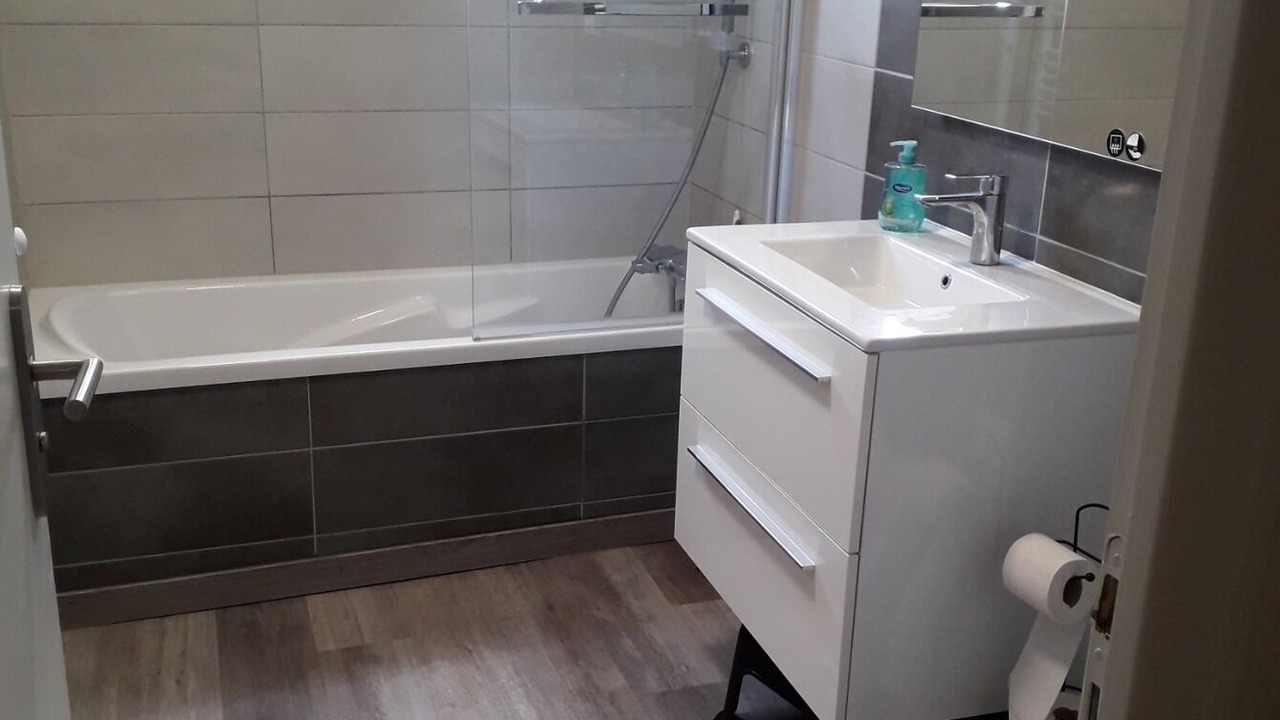 Photo of Bathroom in Saint-Laurent-sur-Sevre