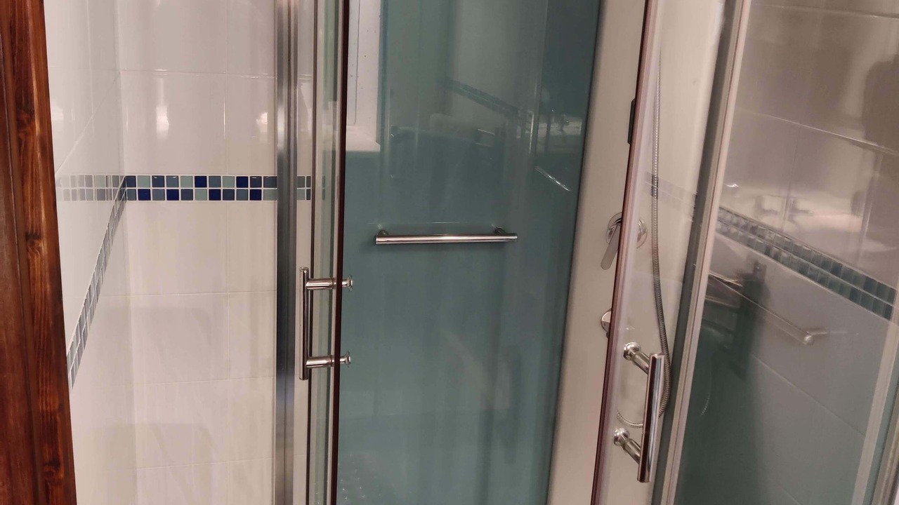 Photo of Bathroom in Frayssinet-le-Gelat