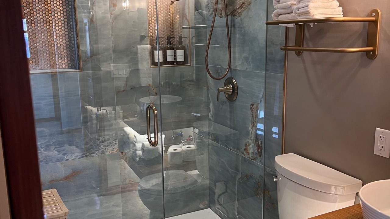Photo of Bathroom in The Galena Territory