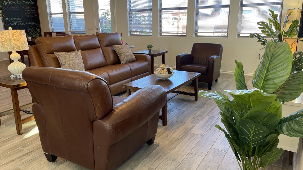 Photo of Livingroom in Wells Branch