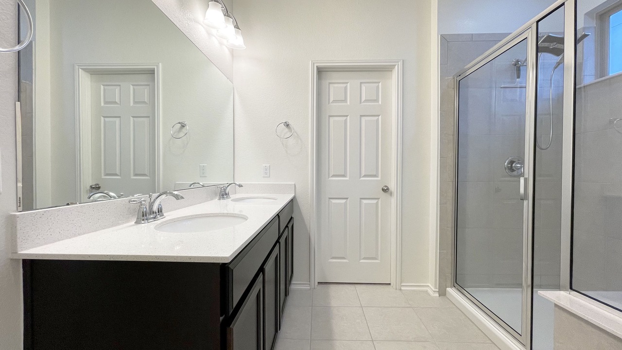 Photo of Bathroom in Wells Branch