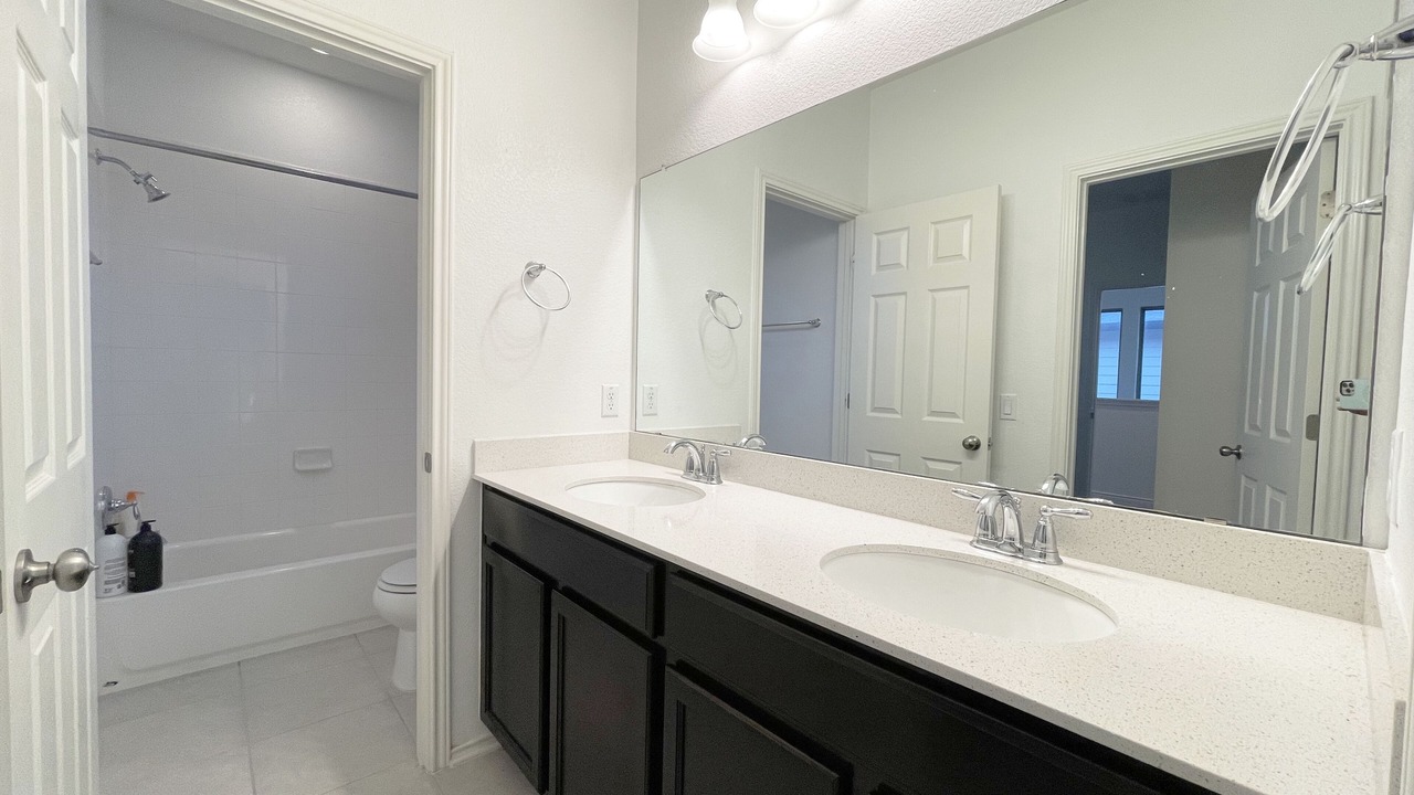 Photo of Bathroom in Wells Branch