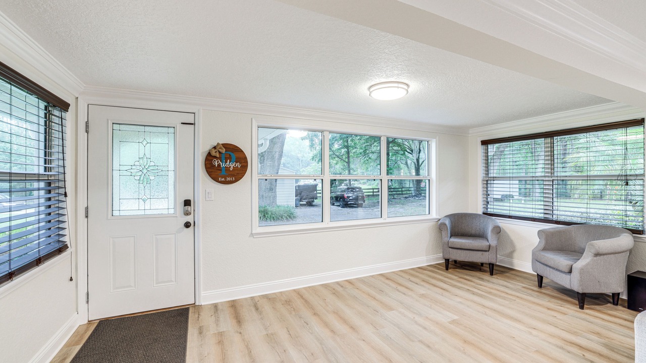 Photo of Others in Micanopy