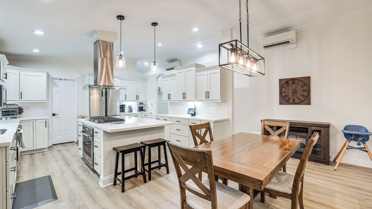 Photo of Others in Micanopy