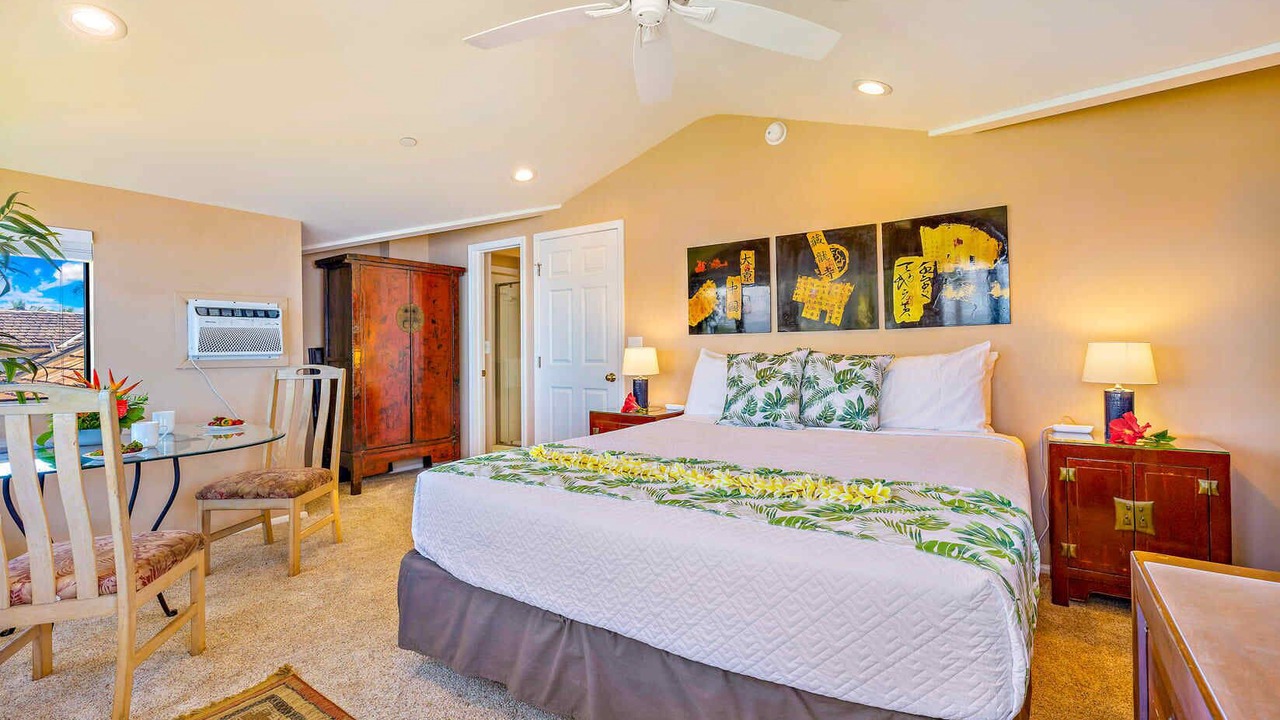 Photo of Bedroom in Downtown Lahaina