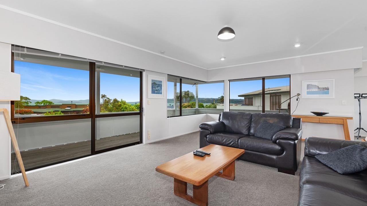 Photo of Livingroom in One Tree Point