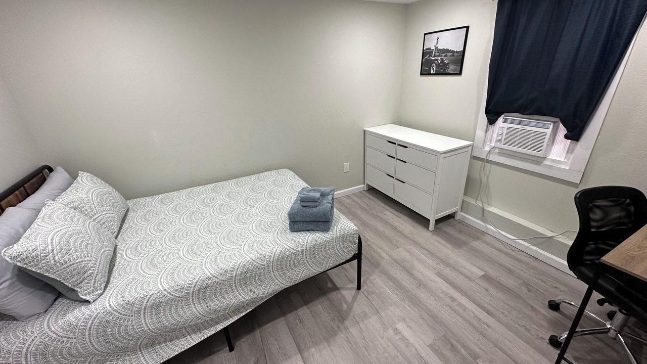 Photo of Bedroom in Cortland