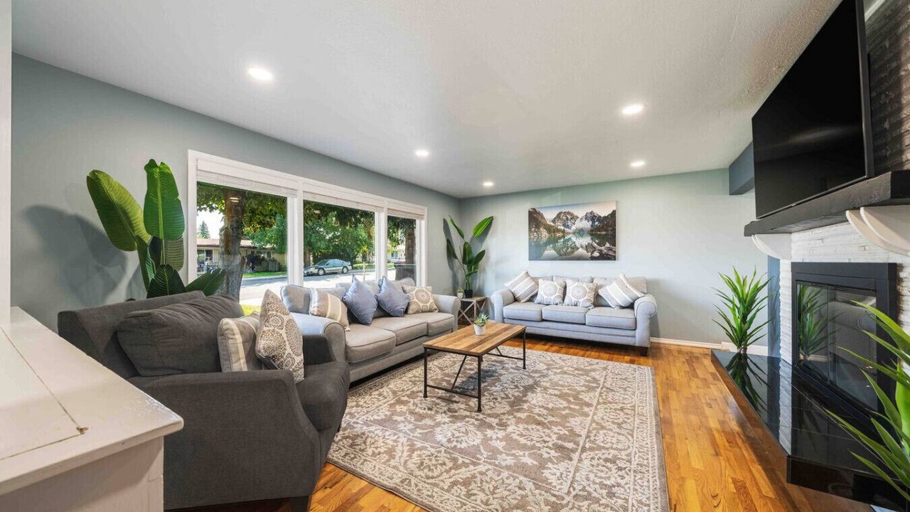 Photo of Livingroom in Wenatchee