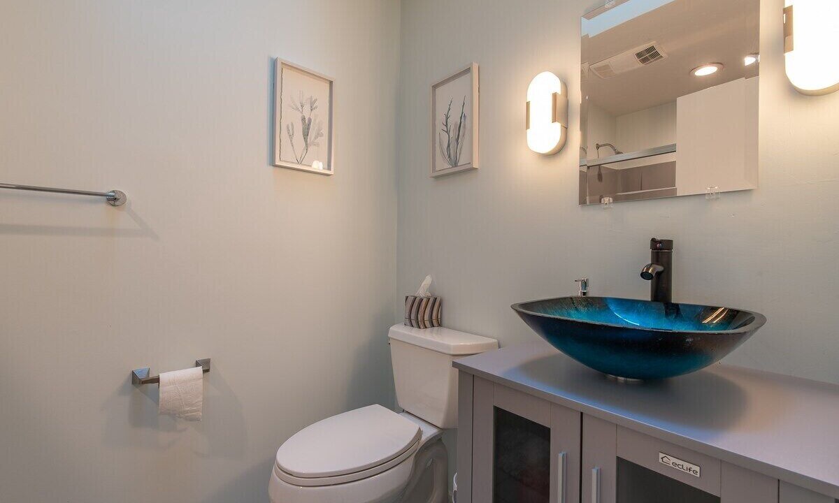 Photo of Bathroom in Point Judith