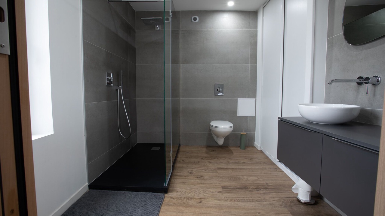 Photo of Bathroom in Eu