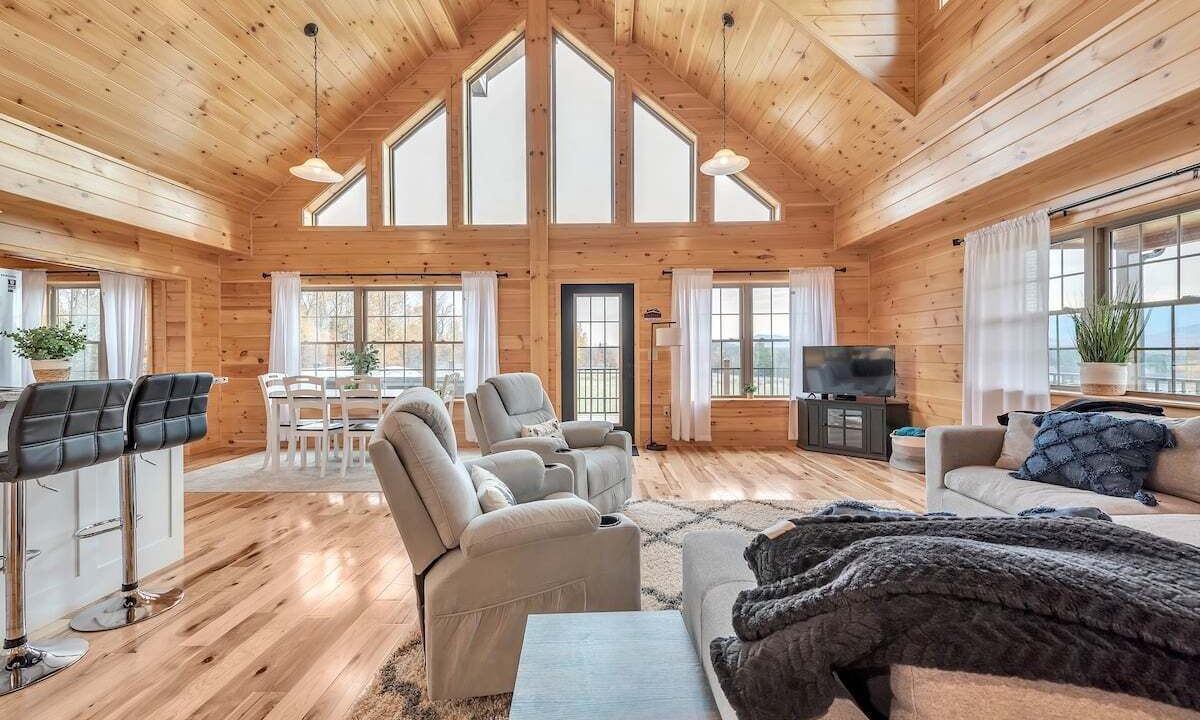 Photo of Livingroom in Vermontville