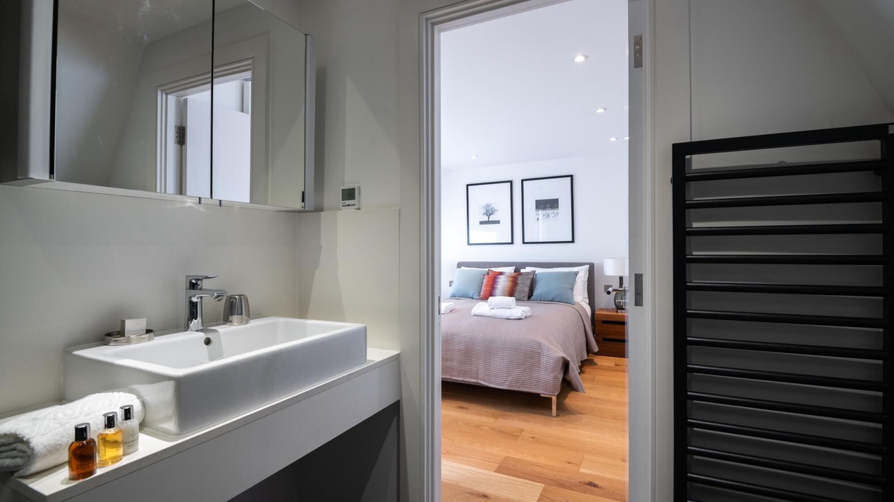 Photo of Bedroom in Queen's Park