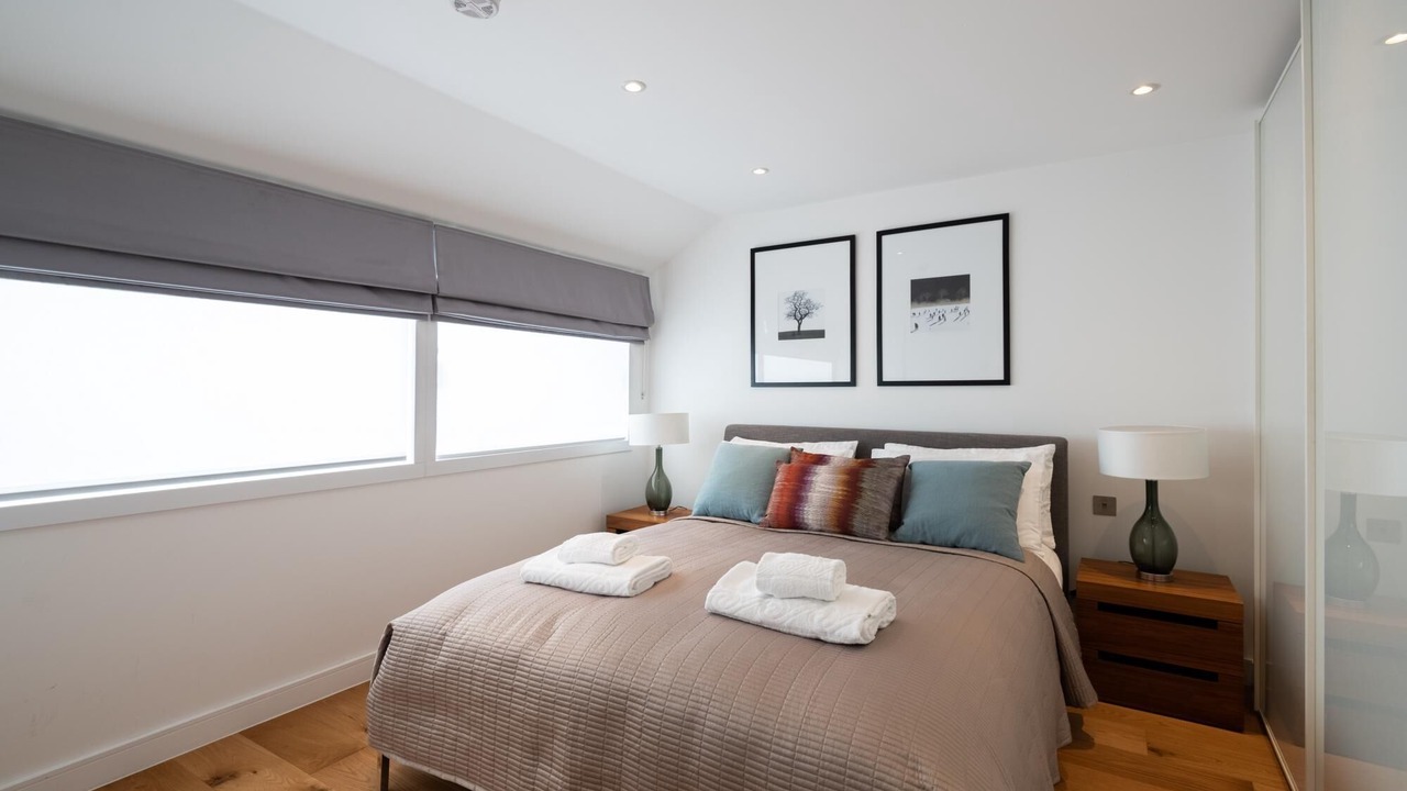 Photo of Bedroom in Queen's Park