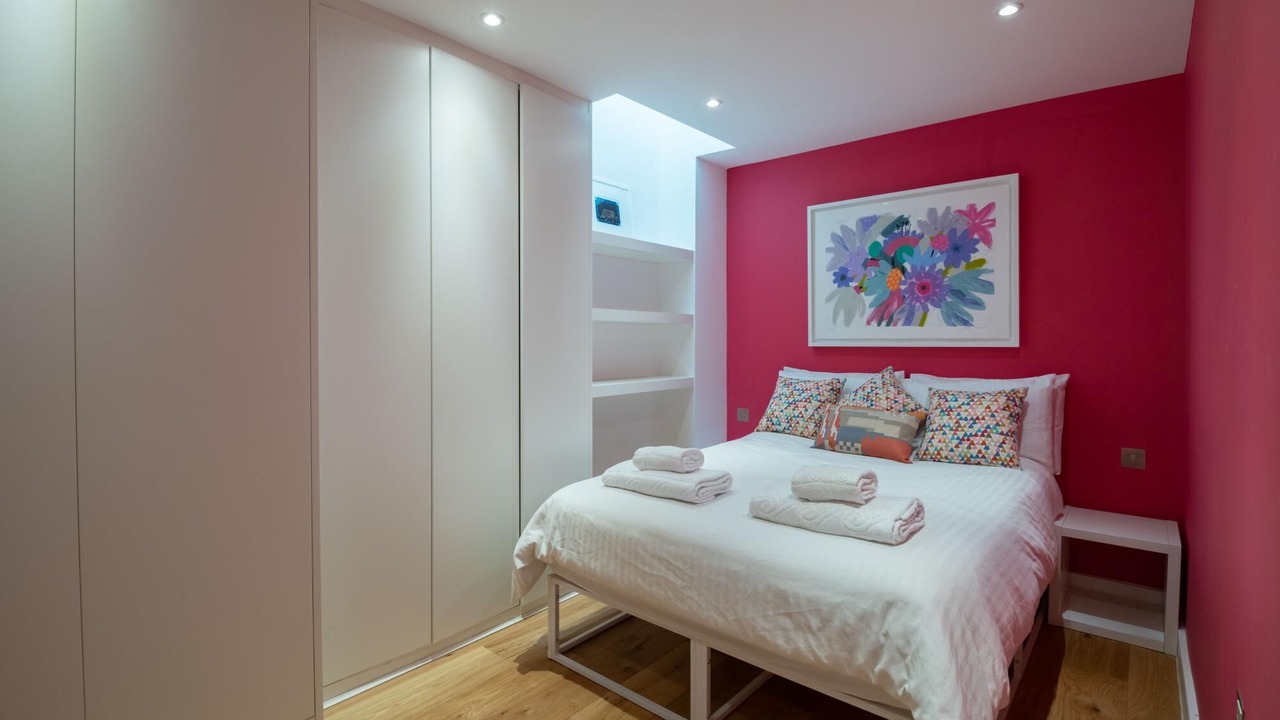 Photo of Bedroom in Queen's Park