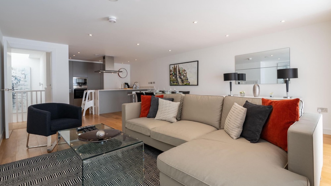 Photo of Livingroom in Queen's Park