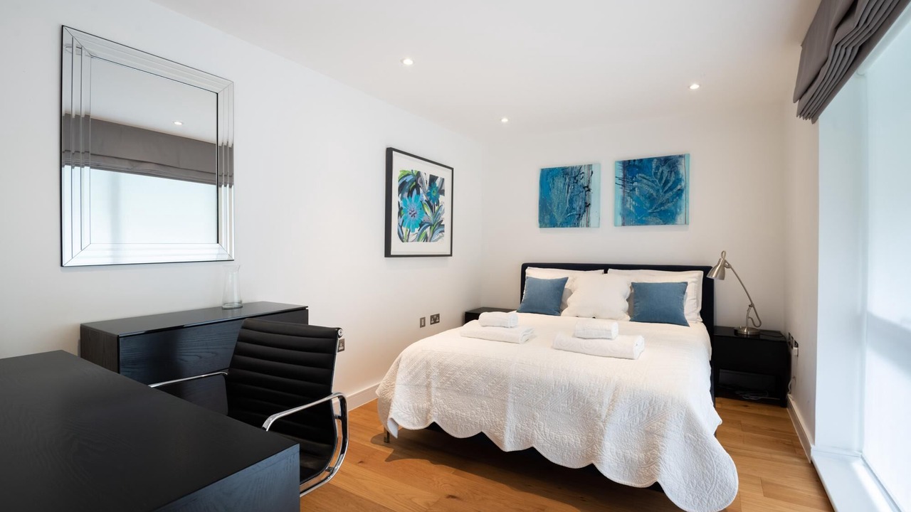 Photo of Bedroom in Queen's Park