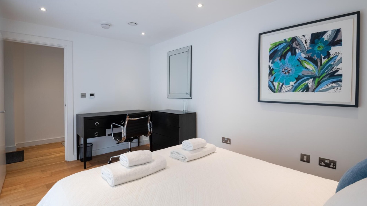 Photo of Bedroom in Queen's Park