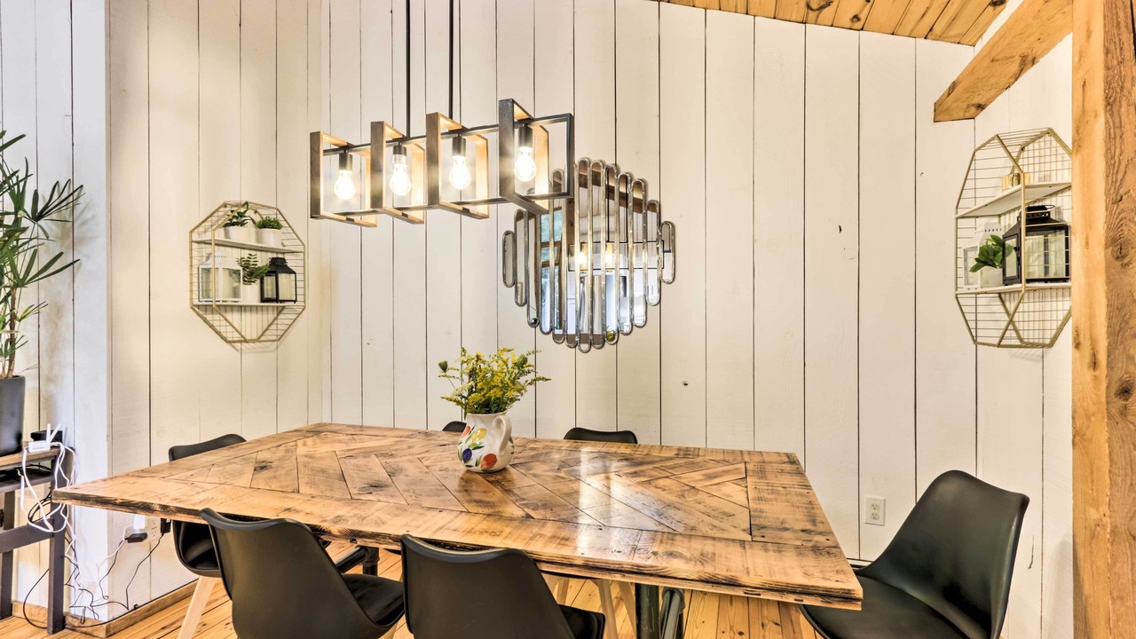 Photo of Others in Otis