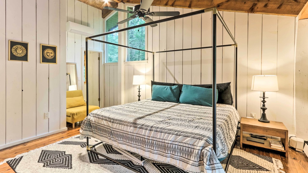 Photo of Bedroom in Otis