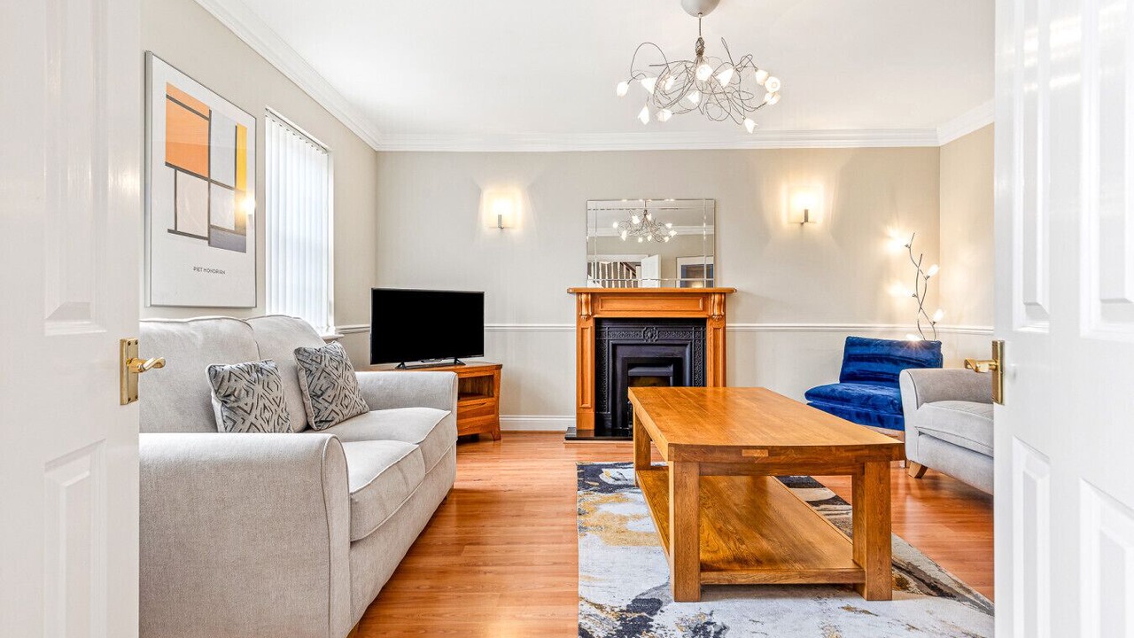 Photo of Livingroom in Henley-on-Thames