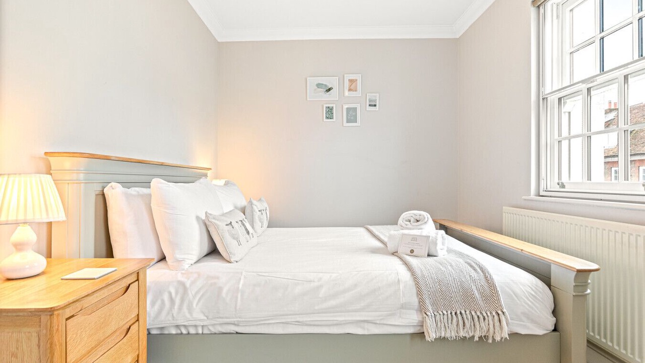 Photo of Bedroom in Henley-on-Thames