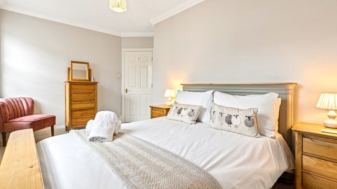 Photo of Bedroom in Henley-on-Thames