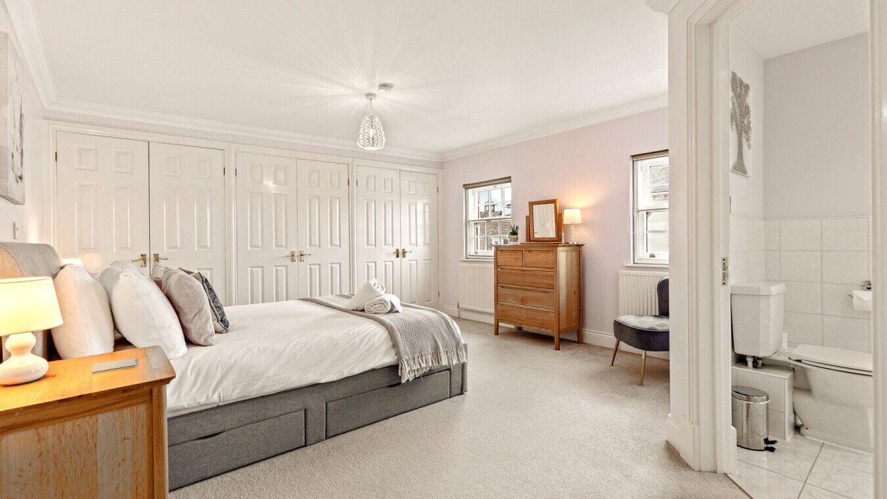 Photo of Bedroom in Henley-on-Thames