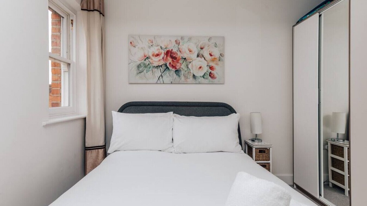 Photo of Bedroom in Henley