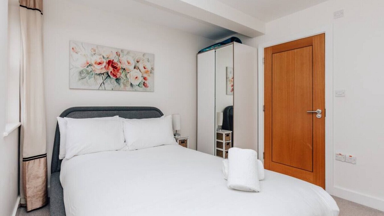 Photo of Bedroom in Henley