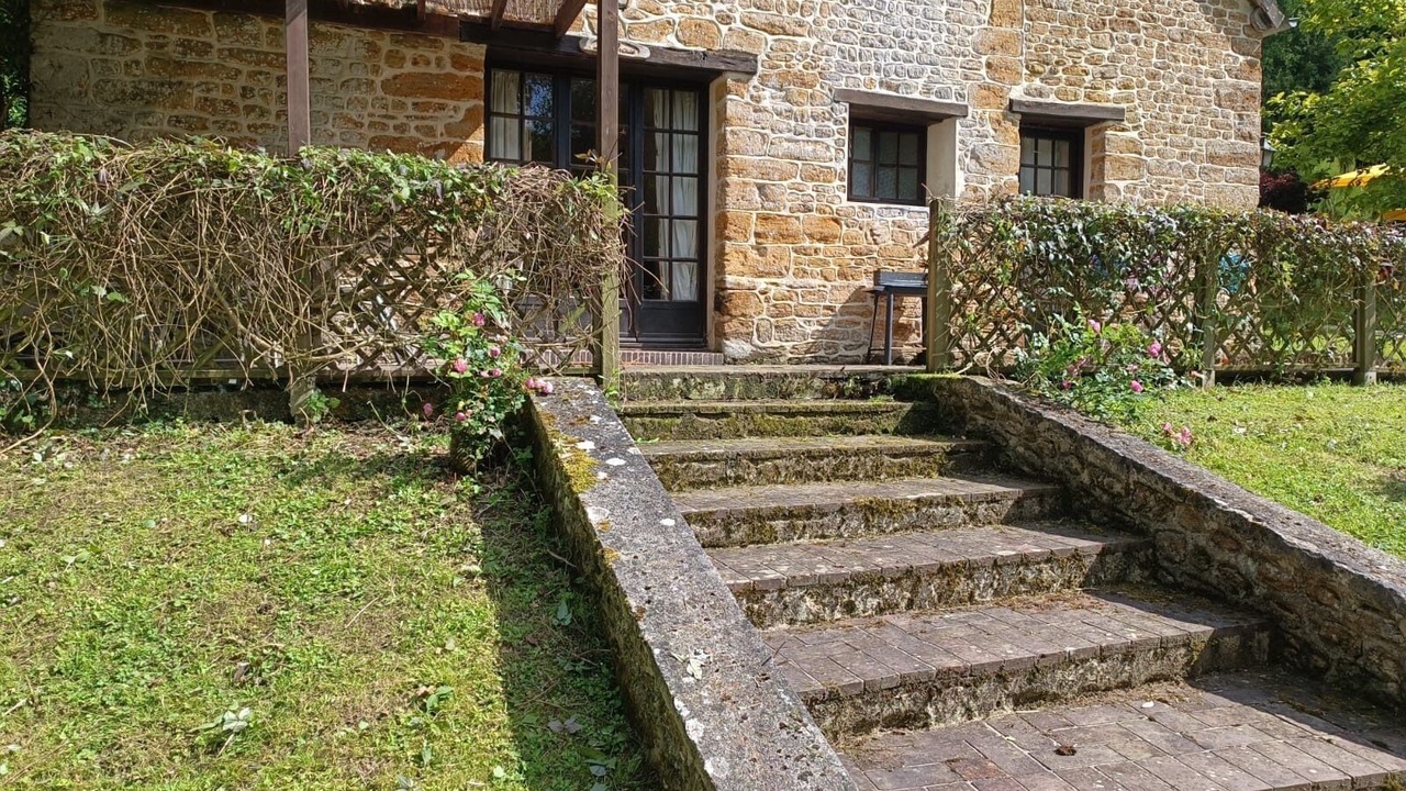 Photo of Outdoor in Guerquesalles