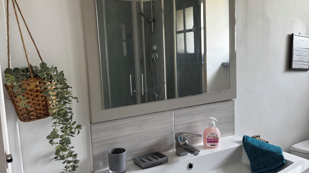 Photo of Bathroom in Guerquesalles