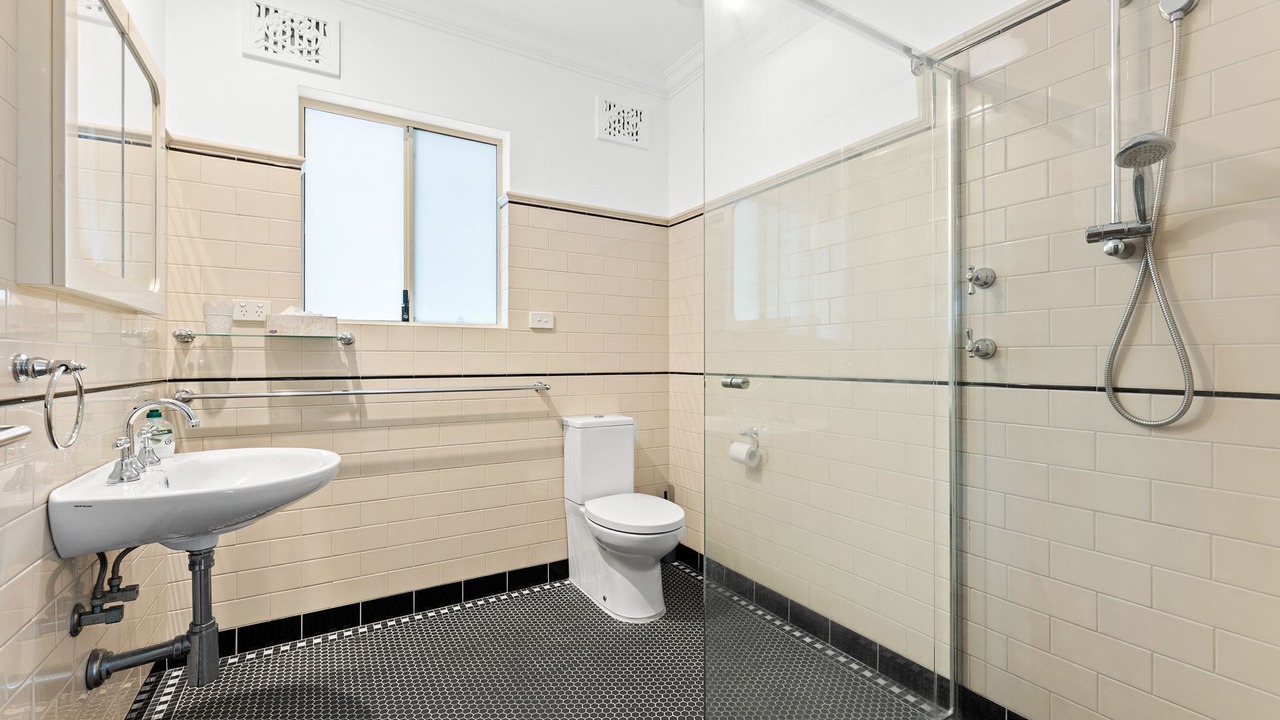 Photo of Bathroom in Dalmeny