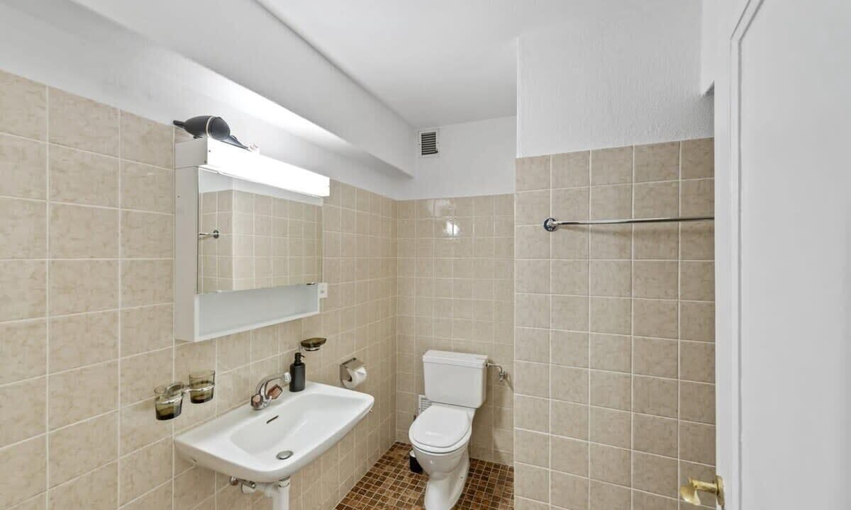 Photo of Bathroom in Old Town