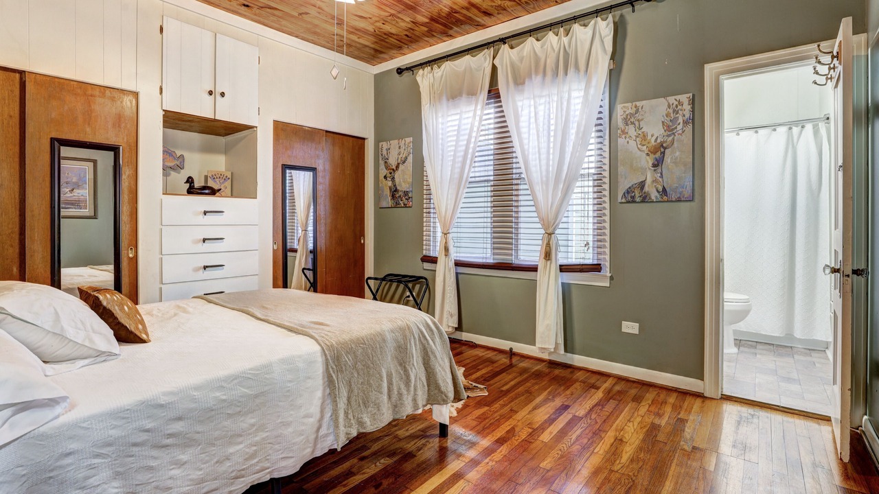 Photo of Bedroom in New Iberia