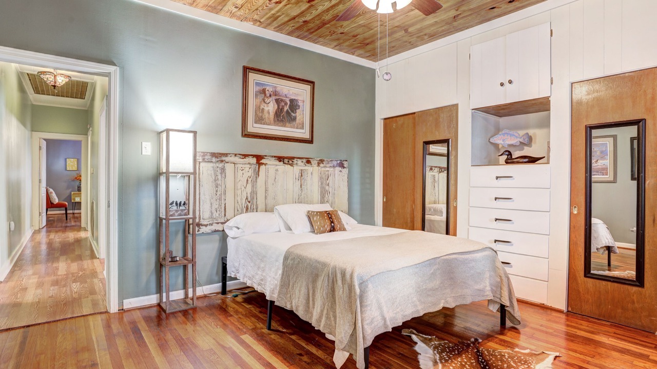 Photo of Bedroom in New Iberia